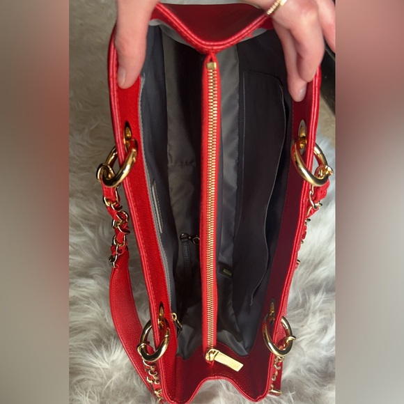 Chanel | Red Caviar Quilted Matalasse Grand Shopping Leather Tote Bag - Picture 5 of 16